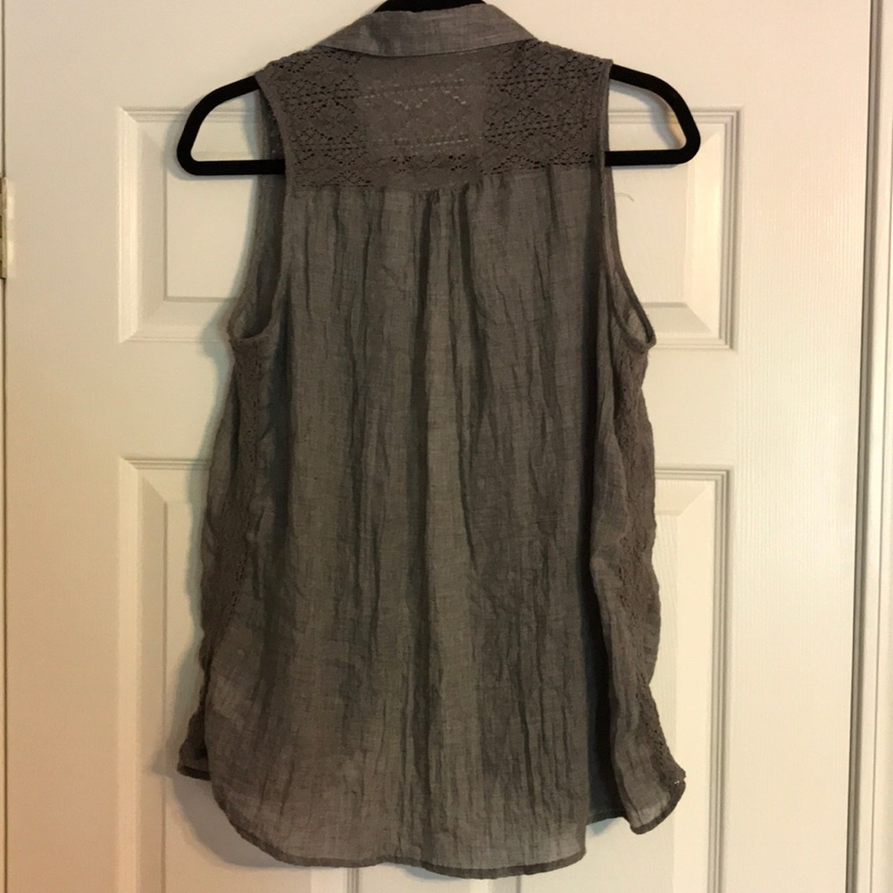 💥 MOVING SALE Button Down Gray Vest XL